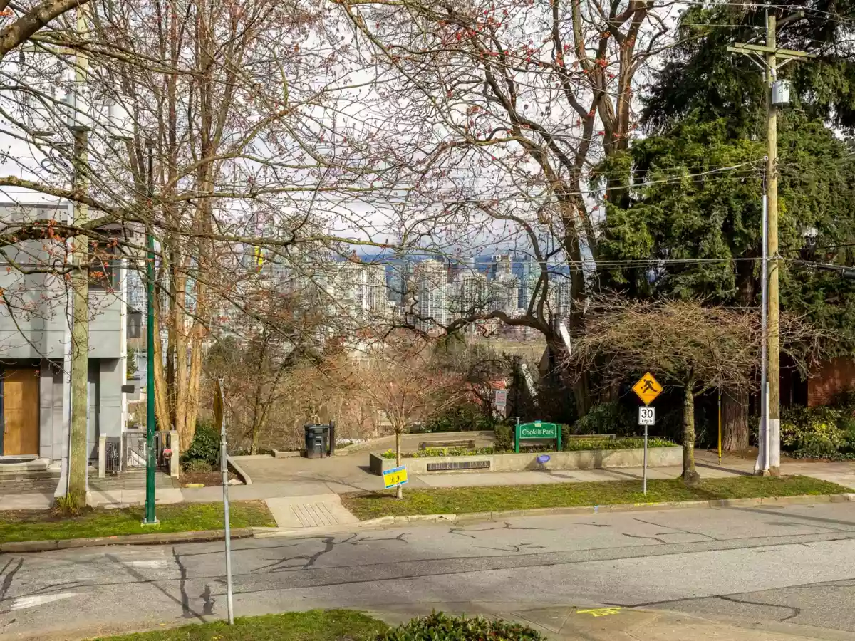 Breakfast Nook Photo of 103 1100 W 7th Avenue, Vancouver, BC