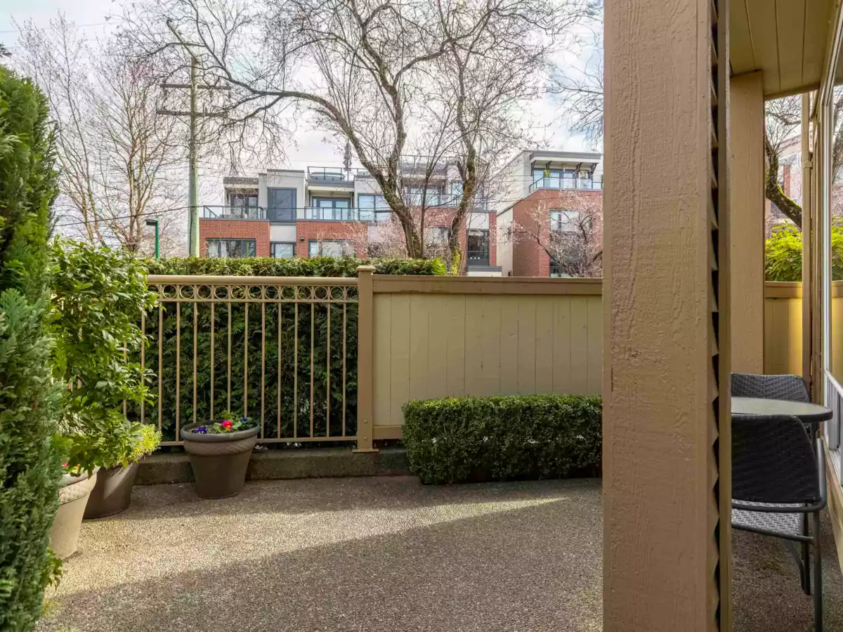 Kitchen Photo of 103 1100 W 7th Avenue, Vancouver, BC