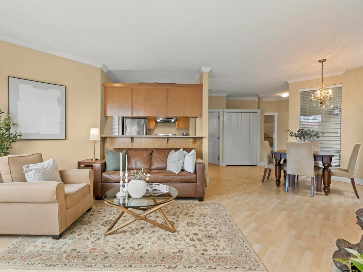 Primary Bathroom Photo of 103 1100 W 7th Avenue, Vancouver, BC