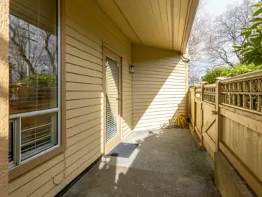 Mudroom Photo of 103 1100 W 7th Avenue, Vancouver, BC