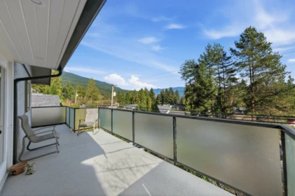 Loft / Bonus Room Photo of 1911 Deep Cove Road, North Vancouver, BC