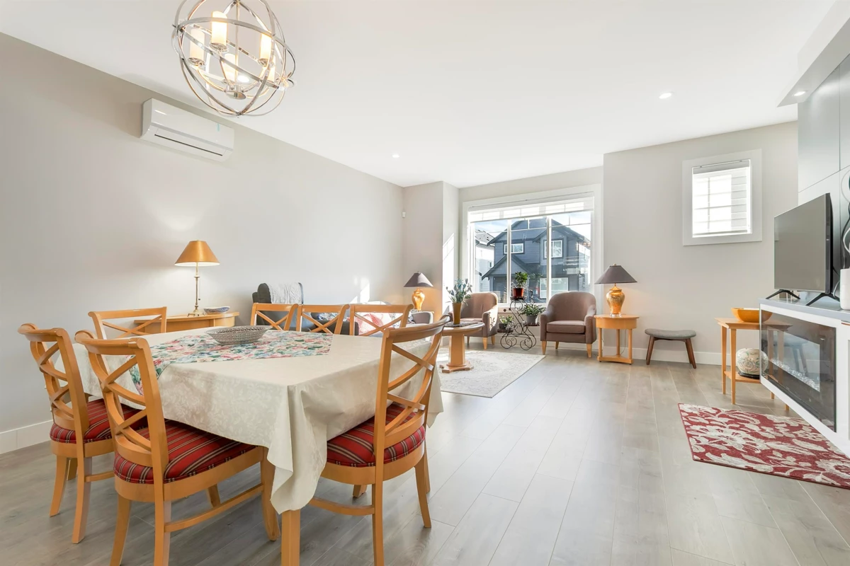 Living Room Photo of 7 7410 194 Street, Surrey, BC