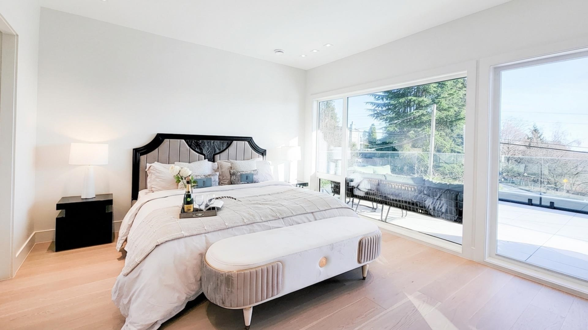 Basement Recreation Room Photo of 2141 Jefferson Avenue, West Vancouver, BC