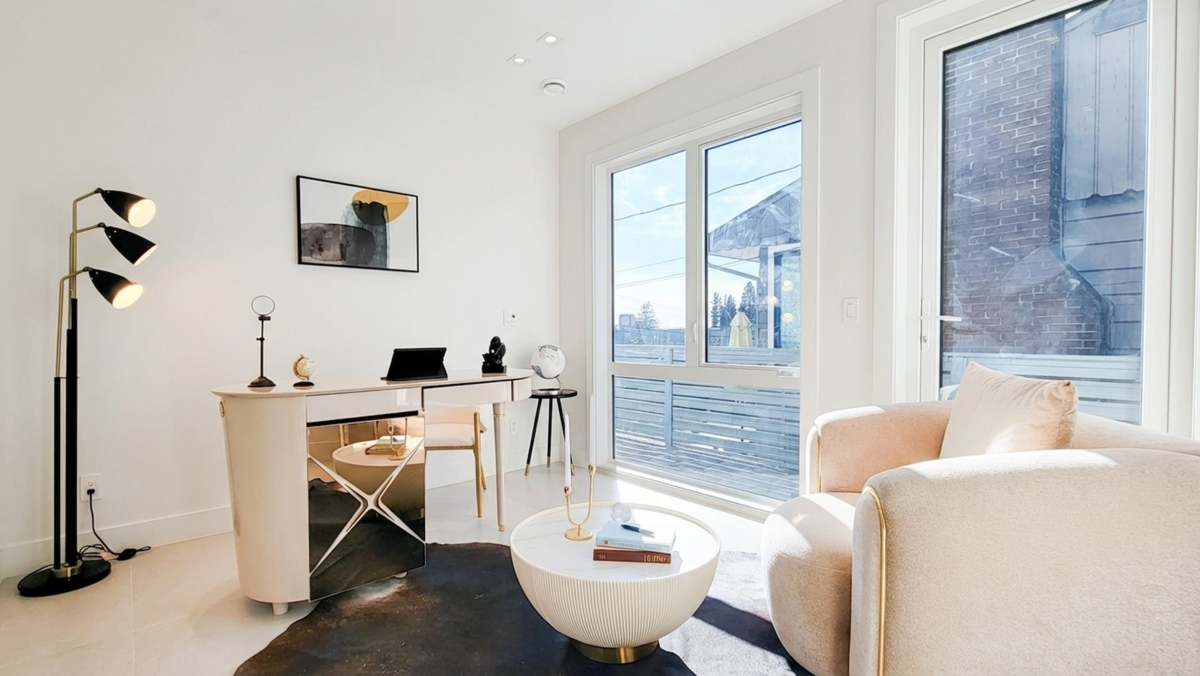 Guest Bathroom Photo of 2141 Jefferson Avenue, West Vancouver, BC