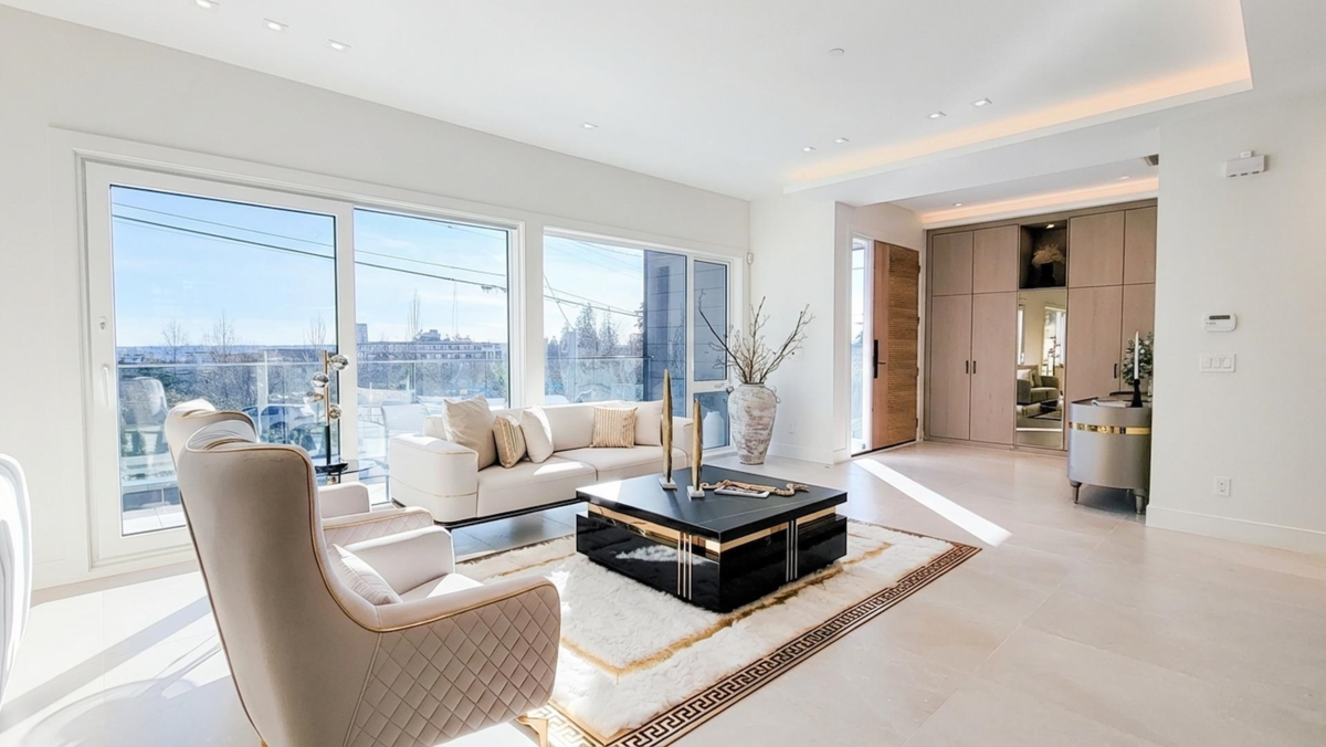 Kitchen Photo of 2141 Jefferson Avenue, West Vancouver, BC