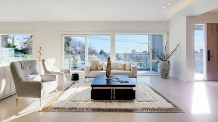 Front exterior of 2141 Jefferson Avenue, West Vancouver, BC