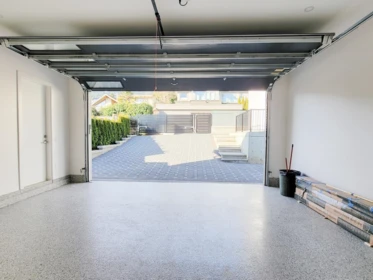 Hot Tub / Spa Photo of 2141 Jefferson Avenue, West Vancouver, BC