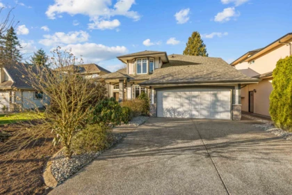 19379 123 Avenue, Pitt Meadows, BC, Pitt Meadows — Single Family Residence for sale