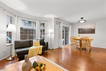 106 8655 King George Boulevard, Surrey, BC, Surrey — Townhouse for sale