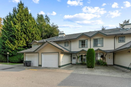 106 8655 King George Boulevard, Surrey, BC, Surrey — Townhouse for sale