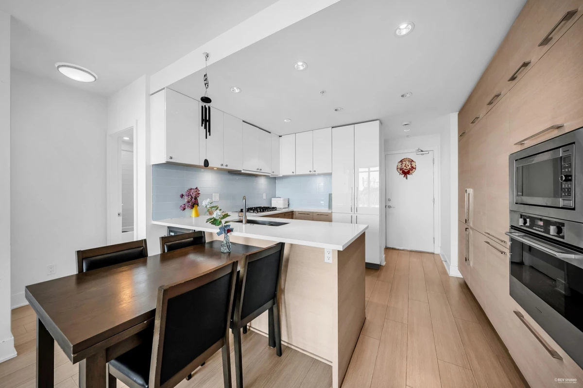 Dining Area Photo of 1801 1188 Pinetree Way, Coquitlam, BC