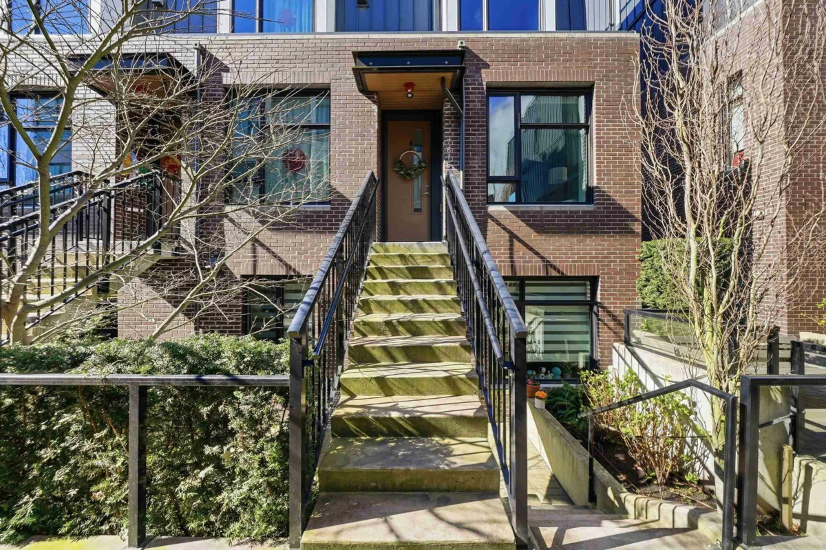 Family Room Photo of 7615 Yukon Street, Vancouver, BC