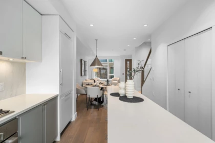 Kitchen Island Photo of 7615 Yukon Street, Vancouver, BC