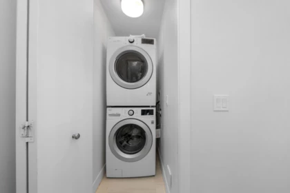 Powder Room Photo of 7615 Yukon Street, Vancouver, BC