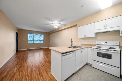 405 16068 83 Avenue Avenue, Surrey, BC, Surrey — Apartment/Condo for sale