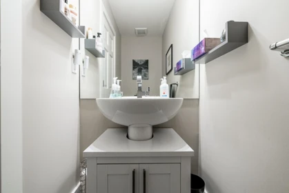 Powder Room Photo of 1936 Woodside Boulevard, Agassiz, BC