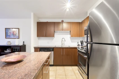 401 2138 Madison Avenue, Burnaby, BC, Burnaby — Apartment/Condo for sale