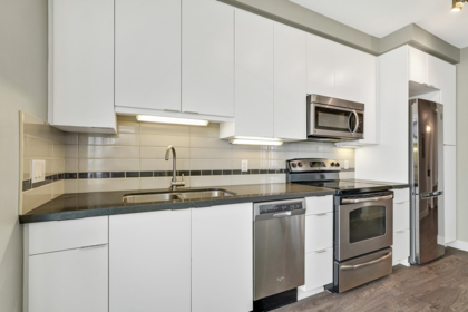 708 9025 Highland Court, Burnaby, BC, Burnaby — Apartment/Condo for sale