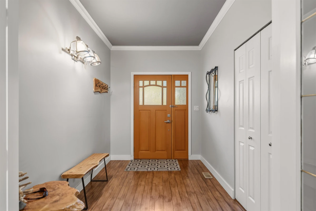 Family Room Photo of 8029 Southwood Road, Halfmoon Bay, BC