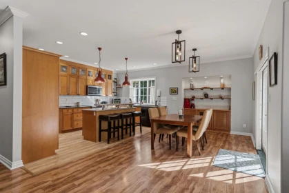 Breakfast Nook Photo of 8029 Southwood Road, Halfmoon Bay, BC