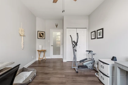 Entry Foyer Photo of 8029 Southwood Road, Halfmoon Bay, BC