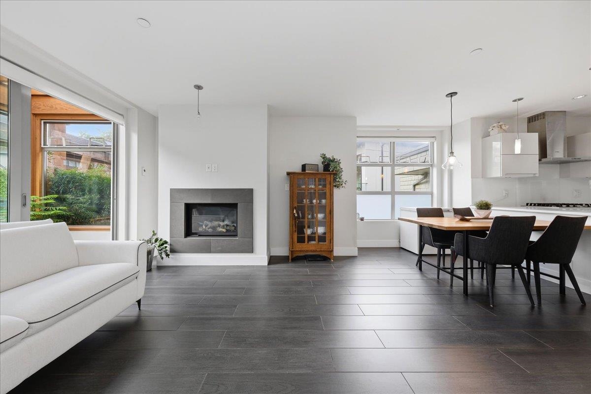 Family Room Photo of 204 2388 Marine Drive, West Vancouver, BC