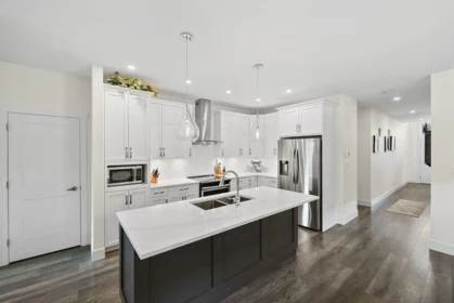 17 628 Mccombs Drive, Harrison Hot Springs, BC, Harrison Hot Springs — Half Duplex for sale