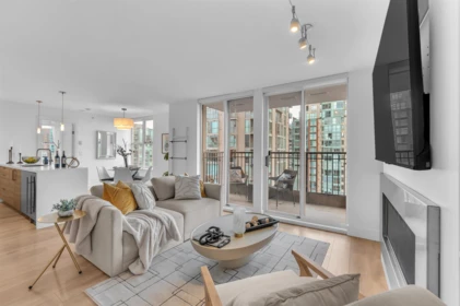2504 969 Richards Street, Vancouver, BC, Vancouver — Apartment/Condo for sale