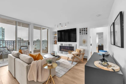 2504 969 Richards Street, Vancouver, BC, Vancouver — Apartment/Condo for sale