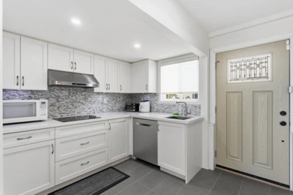 Hot Tub / Spa Photo of 1309 Anderson Street, White Rock, BC