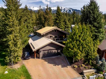 6444 Toad Hollow, Whistler, BC, Whistler — Single Family Residence for sale