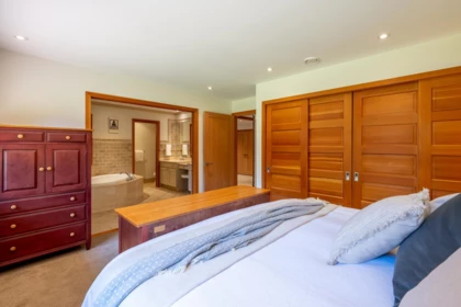 Guest Bathroom Photo of 6444 Toad Hollow, Whistler, BC