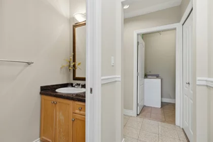 Entry Foyer Photo of 6 7188 Blundell Road, Richmond, BC