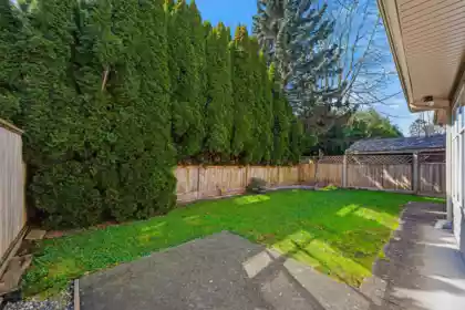 Garage Interior Photo of 6 7188 Blundell Road, Richmond, BC