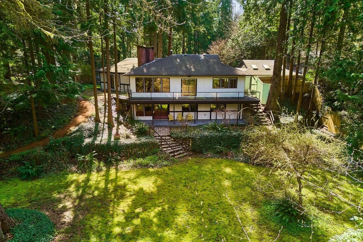 Family Room Photo of 23755 128 Crescent, Maple Ridge, BC