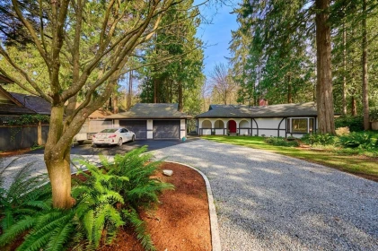 Swimming Pool Photo of 23755 128 Crescent, Maple Ridge, BC
