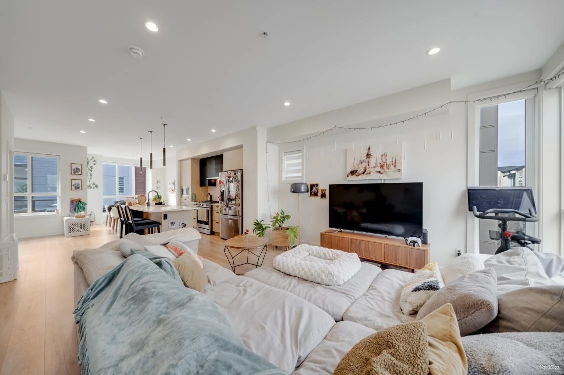 Family Room Photo of 58 7670 207 Street, Langley, BC