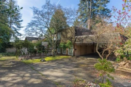 1366 Kings Avenue, West Vancouver, BC