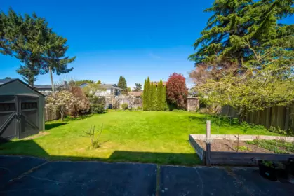 8671 Saunders Road, Richmond, BC, Richmond — Single Family Residence for sale