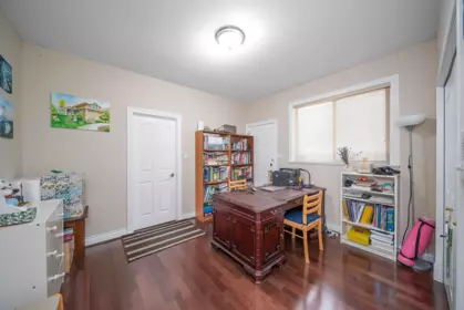 Hallway Photo of 8671 Saunders Road, Richmond, BC