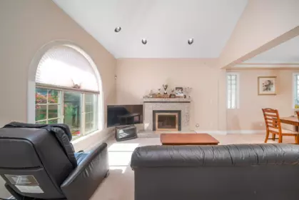 Kitchen Island Photo of 8671 Saunders Road, Richmond, BC