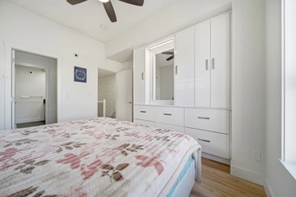 Walk-In Closet Photo of 25 11556 72a Avenue, Delta, BC