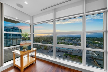 Garage Interior Photo of 1904 15152 Russell Avenue, White Rock, BC