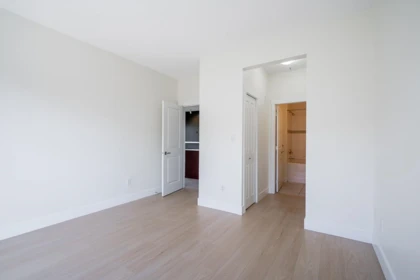 Hallway Photo of 416 13339 102a Avenue, Surrey, BC