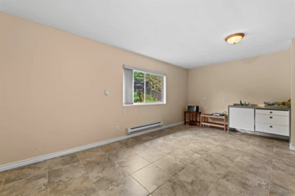 Hallway Photo of 7080 Lucas Road, Richmond, BC
