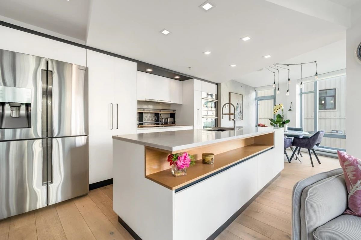 Dining Area Photo of 309 1255 Seymour Street, Vancouver, BC