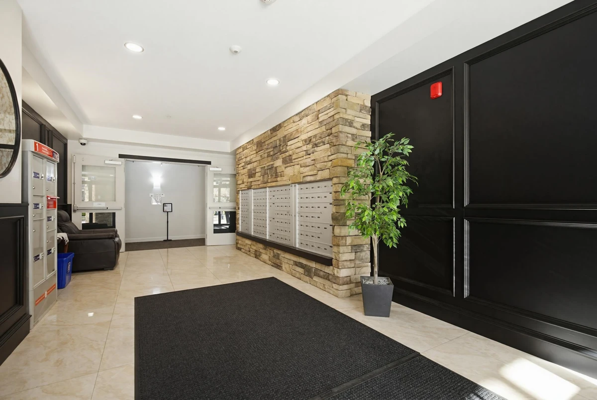 Living Room Photo of 401 32445 Simon Avenue, Abbotsford, BC