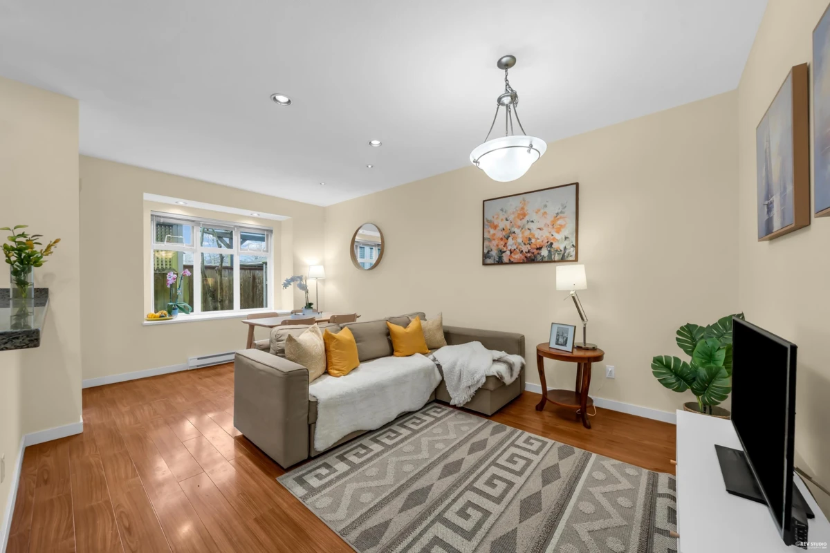 Family Room Photo of 16 8600 No. 3 Road, Richmond, BC