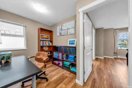 Entry Foyer Photo of 16 8600 No. 3 Road, Richmond, BC