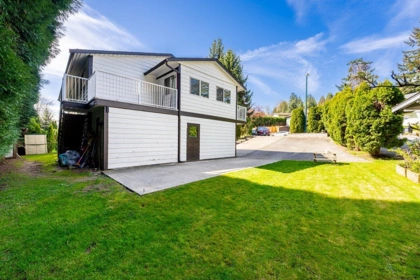 Garden / Landscaping Photo of 2932 Tatla Place, Coquitlam, BC